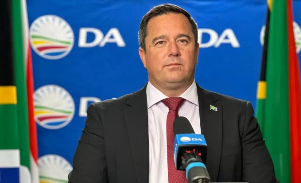 John Steenhuisen Steps Down as DA Leadership Race Now Wide Open