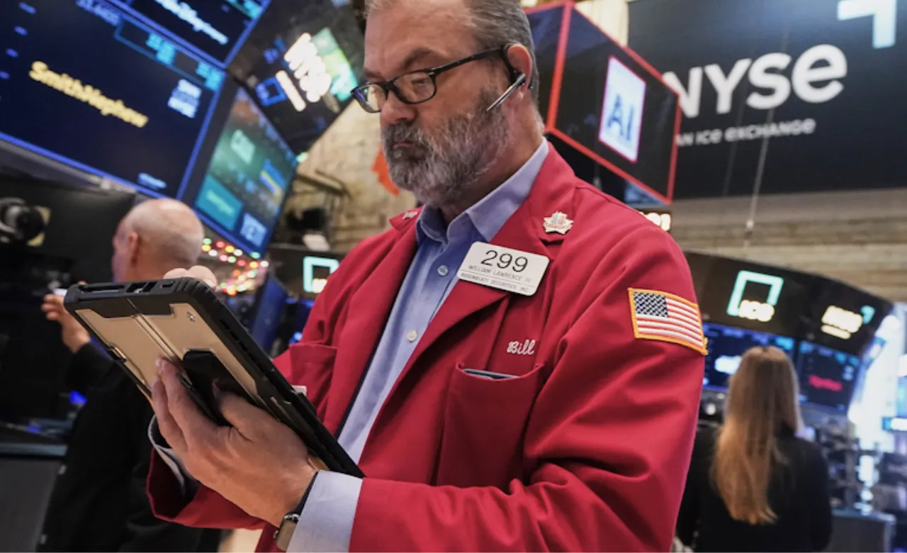 Tech Stocks Tumble - What This Means for Your Investments